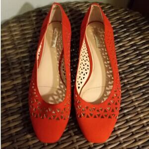 Tahari Innside Red Suede Perforated Ballet Flats Womens 9 Dopamine Dressing